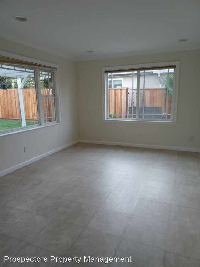 Foto del edificio - 3 br, 2 bath House - 1372 Mantelli Dr