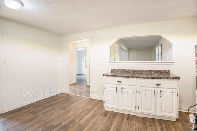 Foto del edificio - 3716 44th Ave N