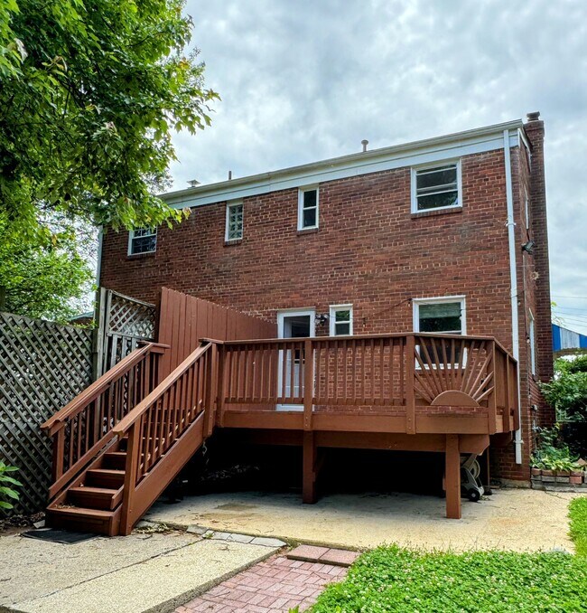 Photo - 22 Underwood Pl House