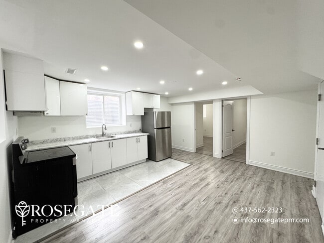 Building Photo - Modern 2-Bedroom Basement Apartment with In-Unit Laundry – Brampton