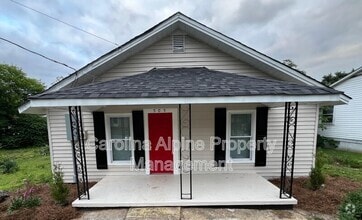 Building Photo - 505 Martin St