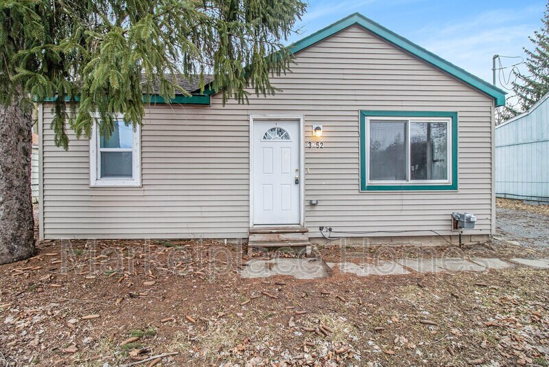 Primary Photo - 3052 Joslyn Rd