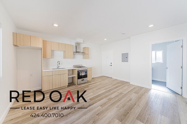 Foto del edificio - 6626 Darby Ave