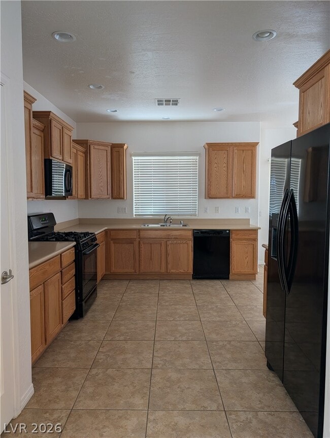 Foto del edificio - 6049 Orlov Trotter Ave