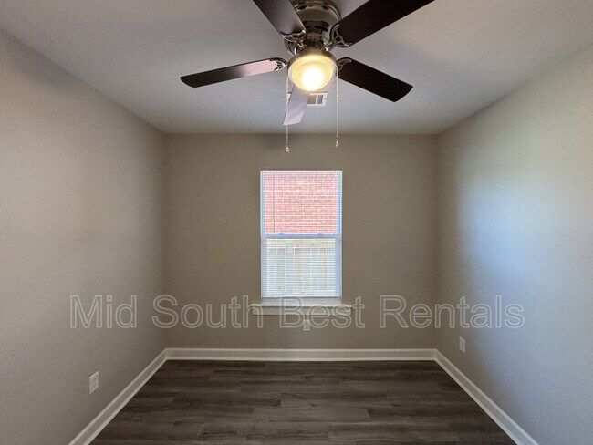 Foto del edificio - 1504 S Valentine St