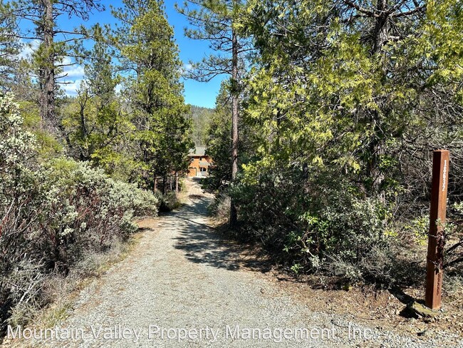 Building Photo - 4 br, 2.5 bath House - 18632 Hwy 49