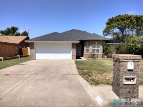 Building Photo - 3845 Benjamin Davis Dr