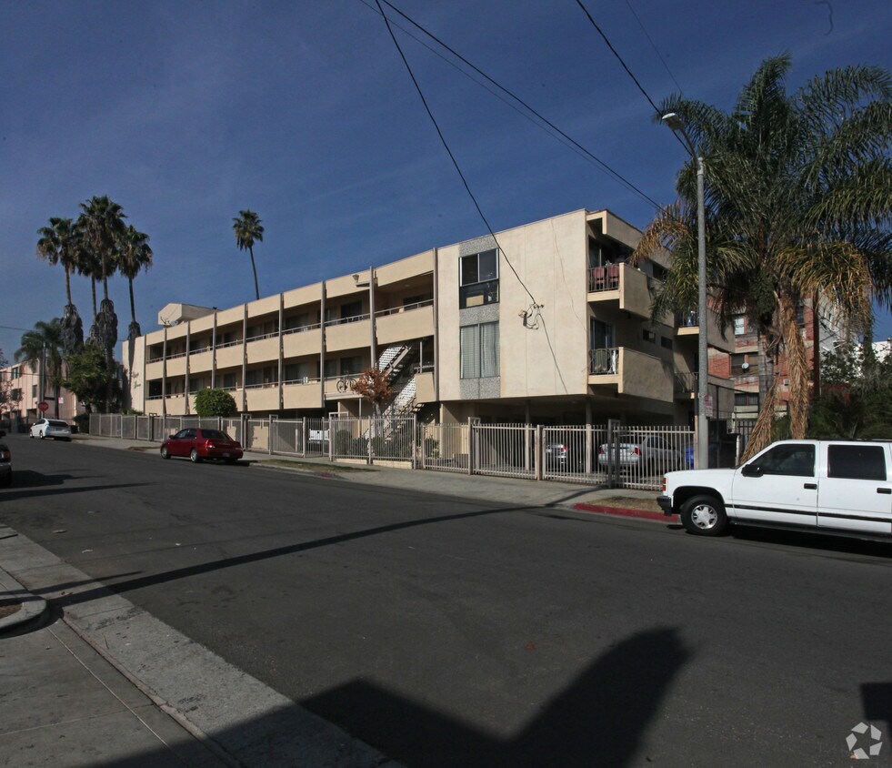 1402 N Kingsley Dr, Los Angeles, CA 90027 Apartments in Los Angeles