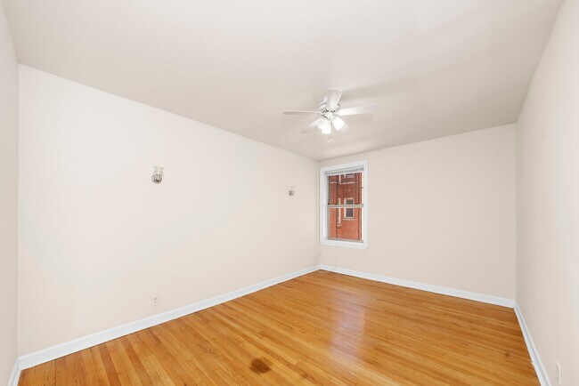 Foto del edificio - 540 W Aldine Ave