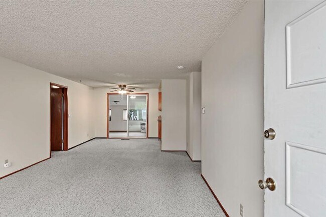 Foto del edificio - 11704 Military Rd SW