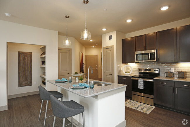 2BR,2BA - 1310SF - ZEN - KITCHEN - The Julian at South Pointe