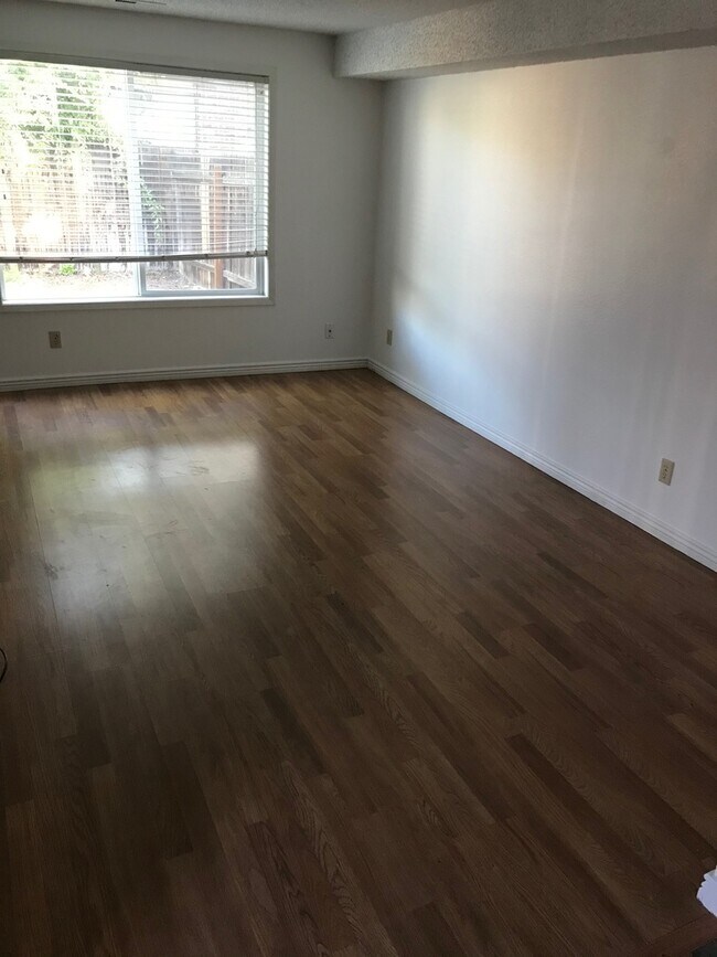 Foto del edificio - 674 W Idaho Ave