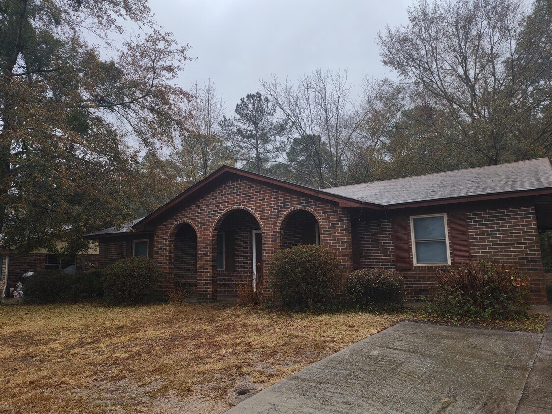 125 Glenn Bryant Rd, Hinesville, GA 31313 House Rental in Hinesville