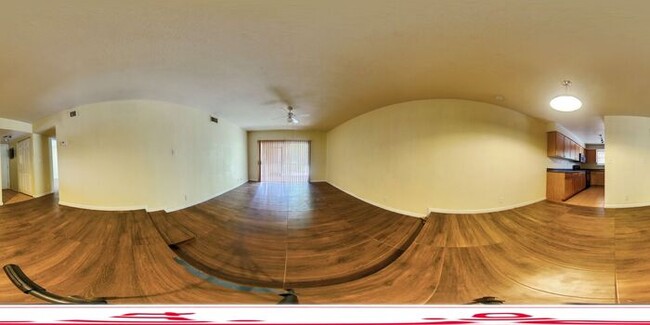 Foto del edificio - Available Now: 2 Bedroom Condo at La Costa...