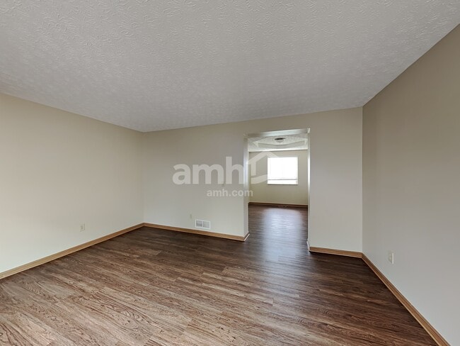 Building Photo - 6647 Hilmar Dr