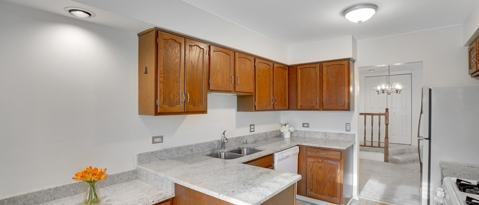 Foto del edificio - 1330 Cromwell Ct