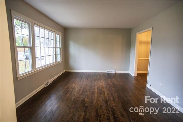Building Photo - 4014 Firethorne Rd