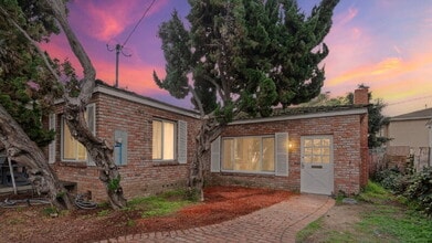 Building Photo - 576 Garrett Ave