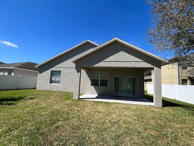 Building Photo - FOUR BEDROOM HOME FOR RENT IN INDEPENDENCE