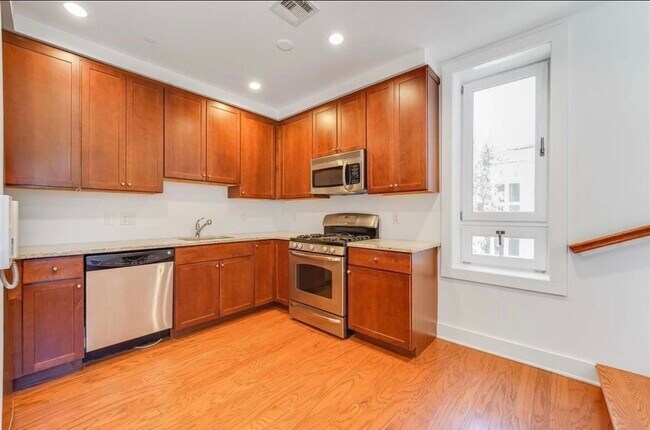 Foto del edificio - 66 MORRIS St