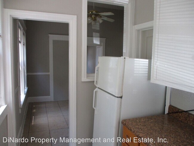 Foto del edificio - 258 E Graves Ave