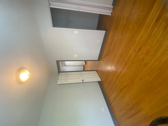 Foto del edificio - 7314 N Winchester Ave