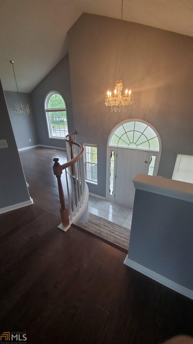 Building Photo - 7236 Cedar Forest Dr