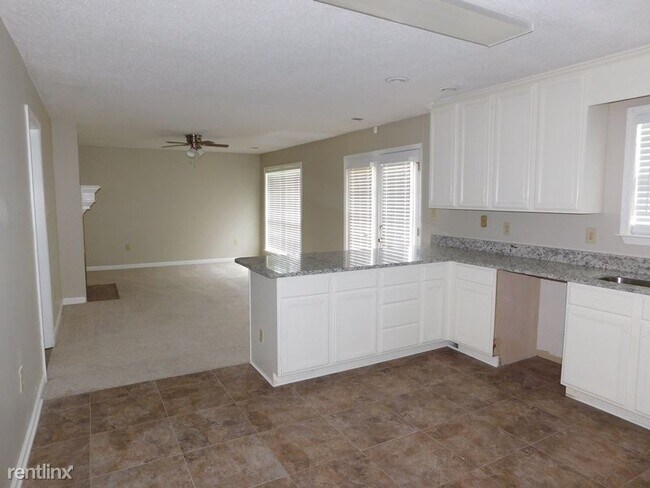 Foto del edificio - 4 br, 2.5 bath House - 4663 Meadow Cliff Dr