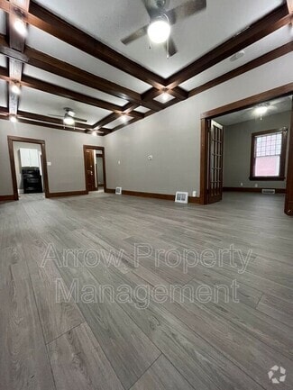 Building Photo - 2049 Worthington Ave