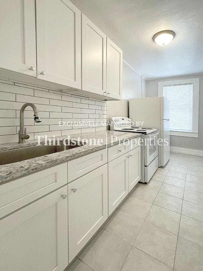 Photo - 82 W 32nd St Apartment