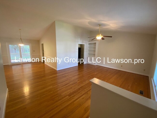 Building Photo - Spacious Hollins Four Bedroom w/ Finished Basement