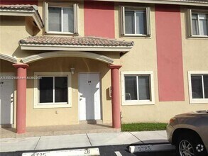 Building Photo - 5725 NW 109th Ave