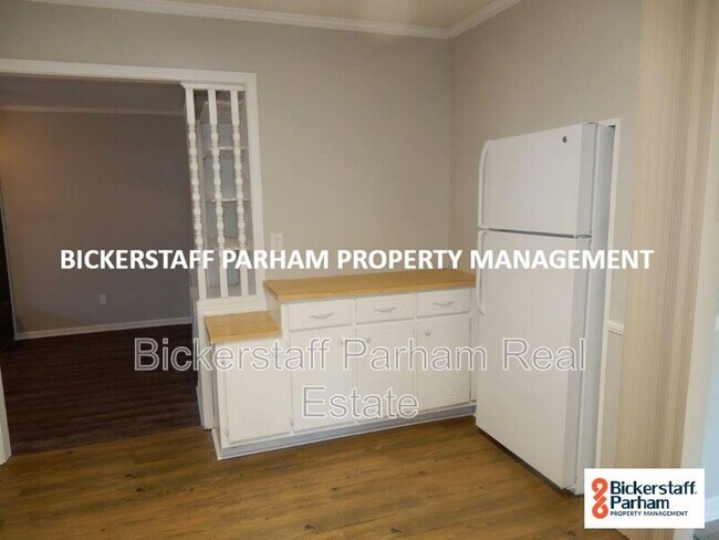Foto del edificio - 6620 Cove Cir