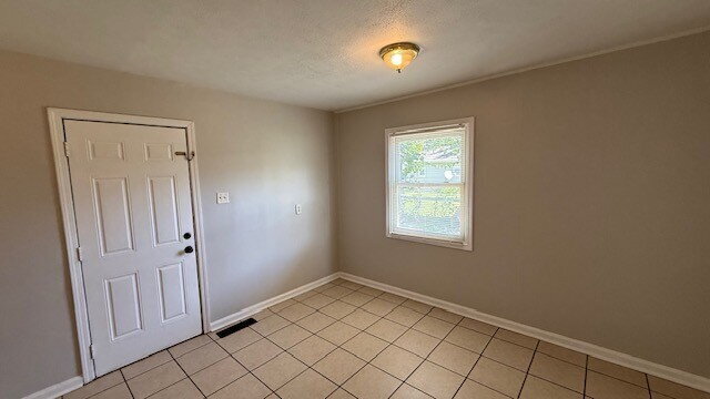 Foto del edificio - WEST - EAGLEDALE 3 BEDROOM RANCH AVAILABLE NOW!