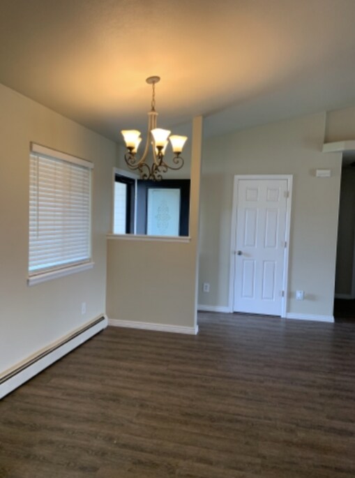 Building Photo - 674 Polaris Ct