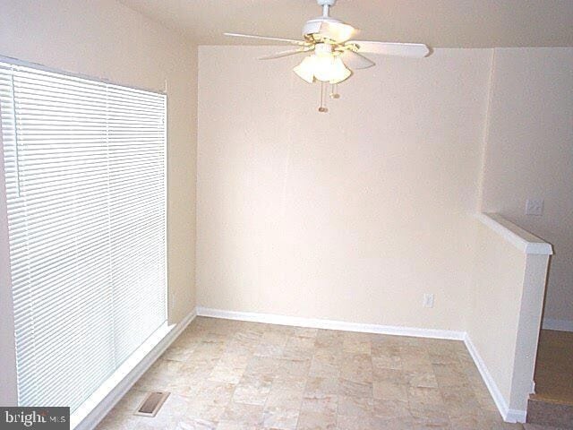 Building Photo - 18 Glennwood Dr