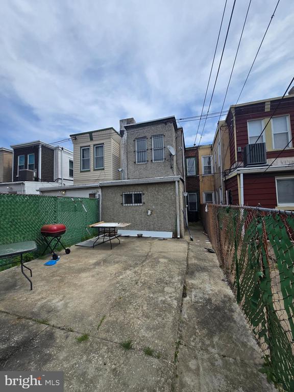 Foto del edificio - 3412 N 16th St
