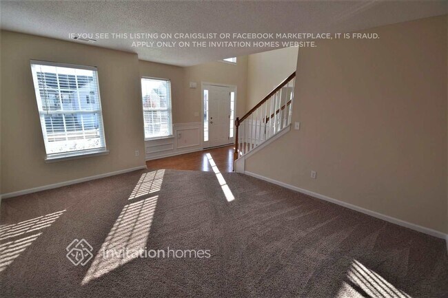 Foto del edificio - 49 Fieldstone Dr