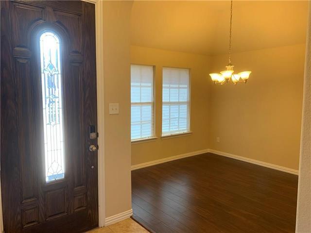 Foto del edificio - 640 Rolling Hills Ln