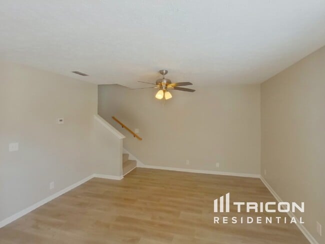 Building Photo - 2616 Apostle Ln