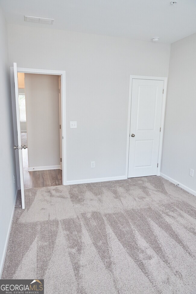 Foto del edificio - 2890 Regal Park Dr NW
