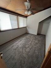 Building Photo - 3218 Lincoln Way