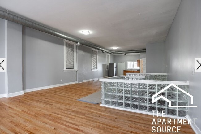 Photo - 1877 N Milwaukee Ave Apartment