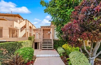 Building Photo - 4161 Hathaway Ave