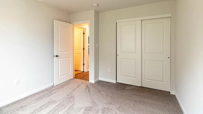 Foto del edificio - 519 Cambridge Ln