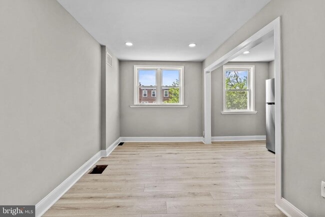 Building Photo - 1072 Tremont Dr