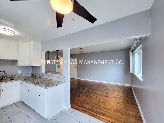 Foto del edificio - 1280 E 4th St