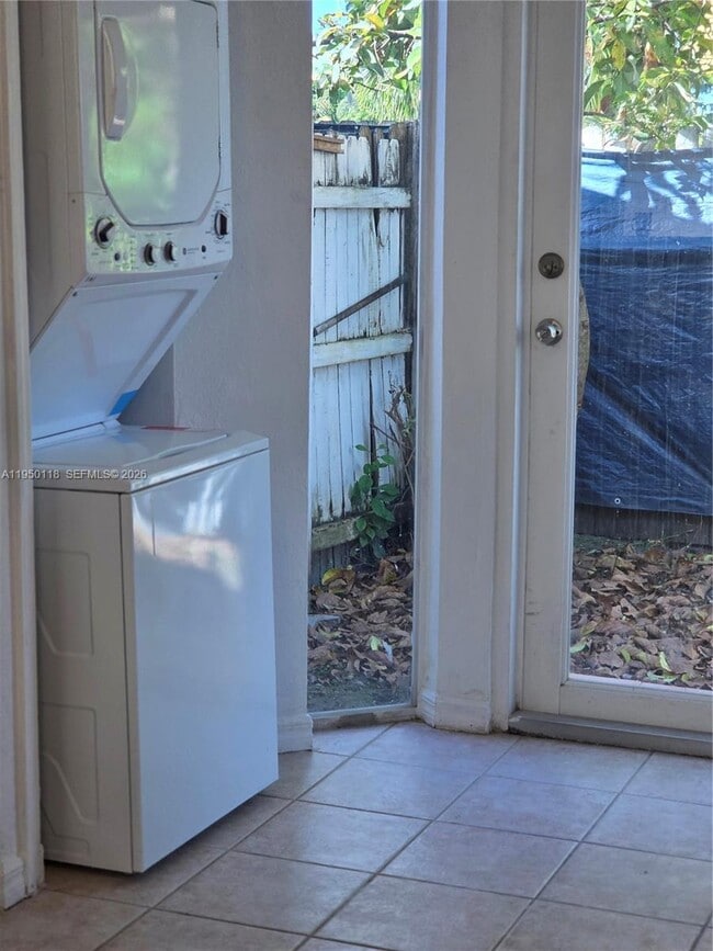 Foto del edificio - 124 NE 13th Ave