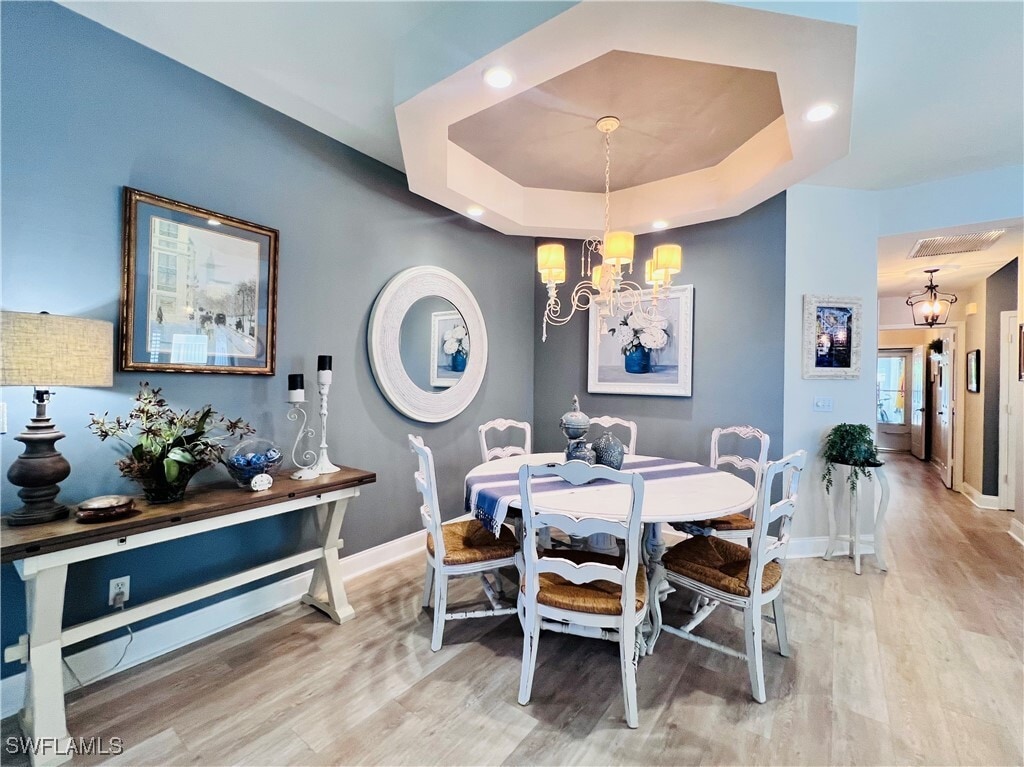 Foto principal - 3250 W Crown Pointe Blvd
