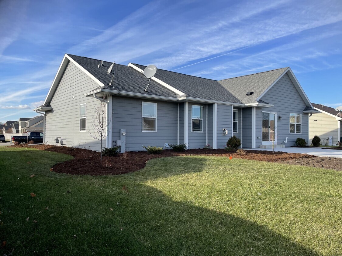 1625 27th Ave, Kenosha, WI 53140 House Rental in Kenosha, WI